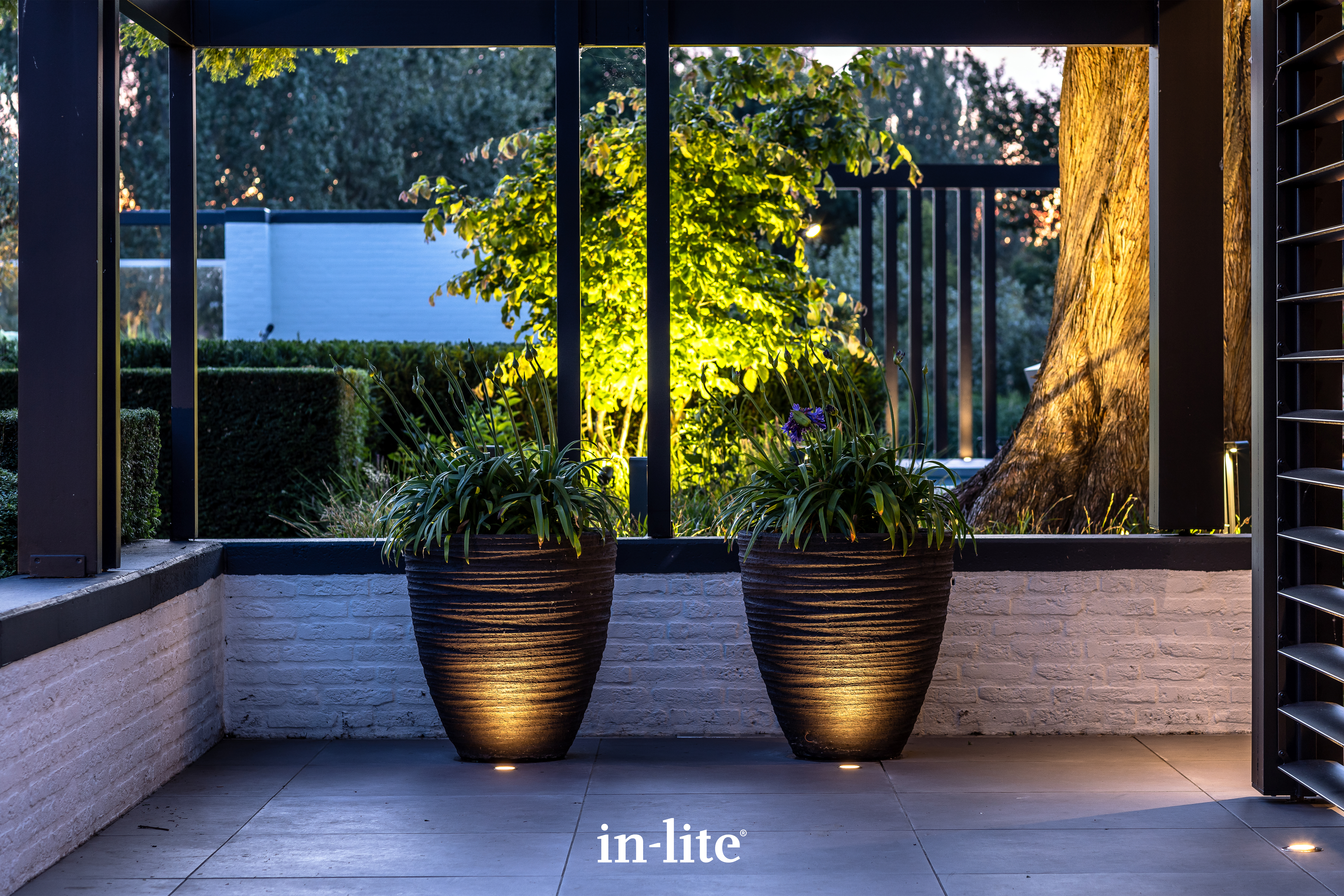 in-lite® HYVE Update Black